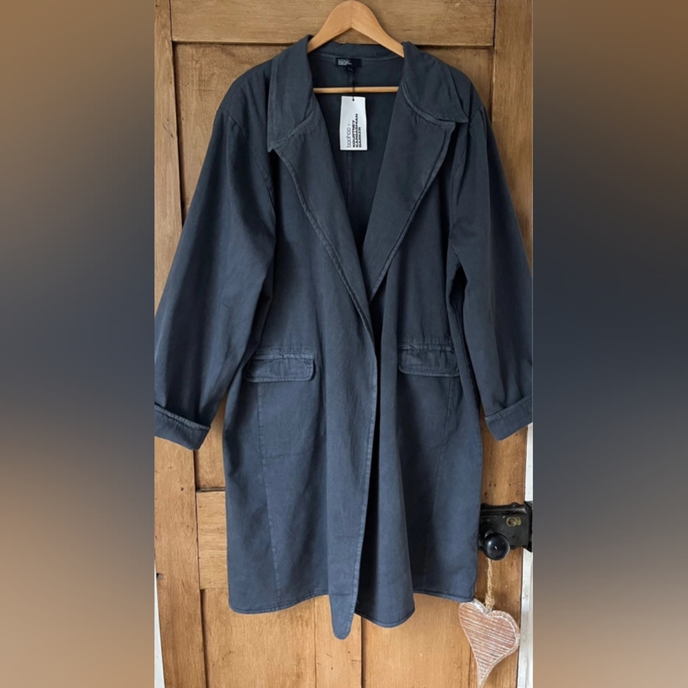 Boohoo Kourtney Kardashian Heavy Cotton Oversized Coat